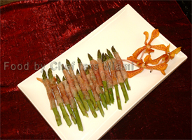 Food by Chef Lars in Miami, Chef Lars trained in Sweden as a chef, gaining international experience (in every aspect of Deluxe wedding catering) in Spain, Sweden, USA, Germany, UK, Italy and France. This gained him vast experience in European deluxe catering service. Chef Lars has a wide experience in servicing events Inside as well Outside. His professional Catering team and him will exquisitely service a small private dinner to a large corporate party 
